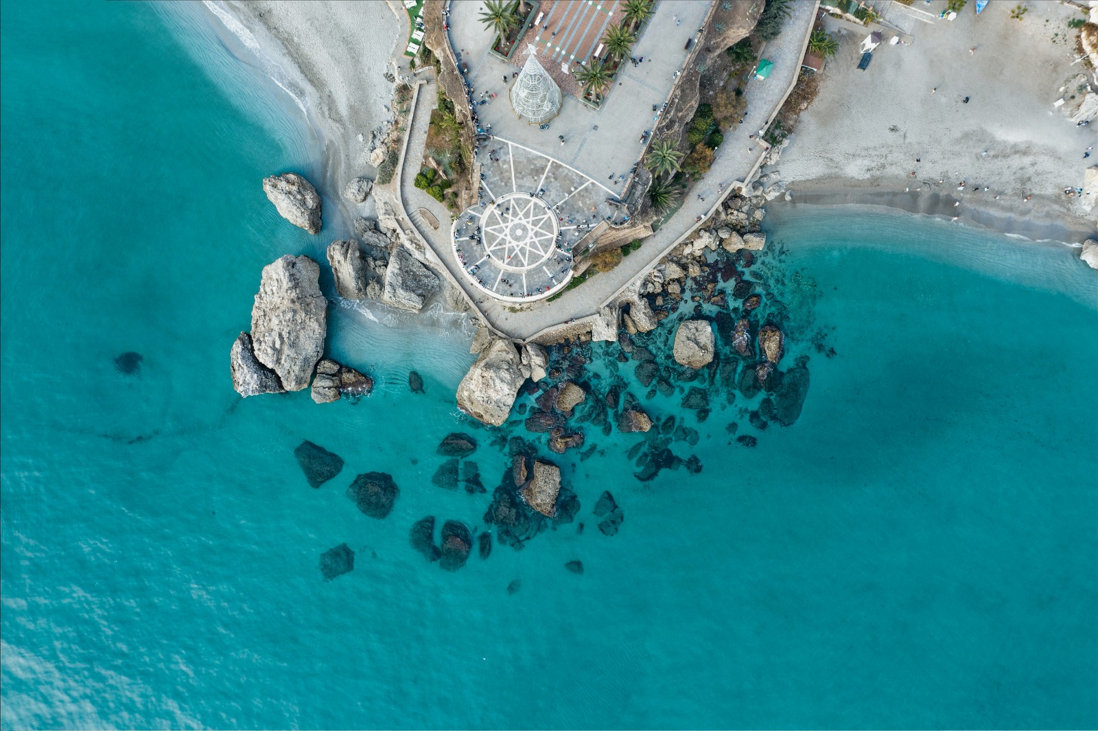 * Nerja y Frigiliana con Cuevas 
