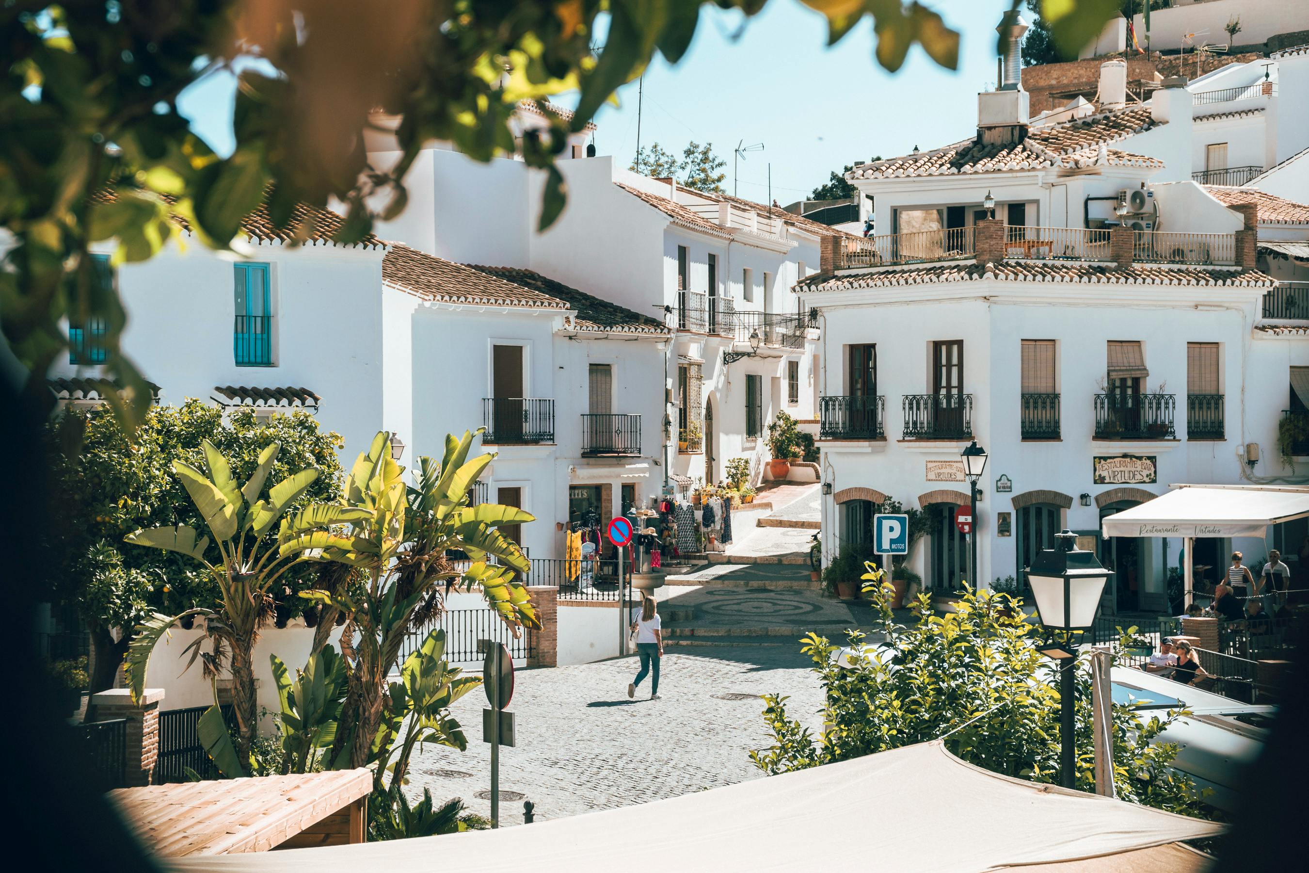 Nerja y Frigiliana Sin Cueva (Inglés/Español)