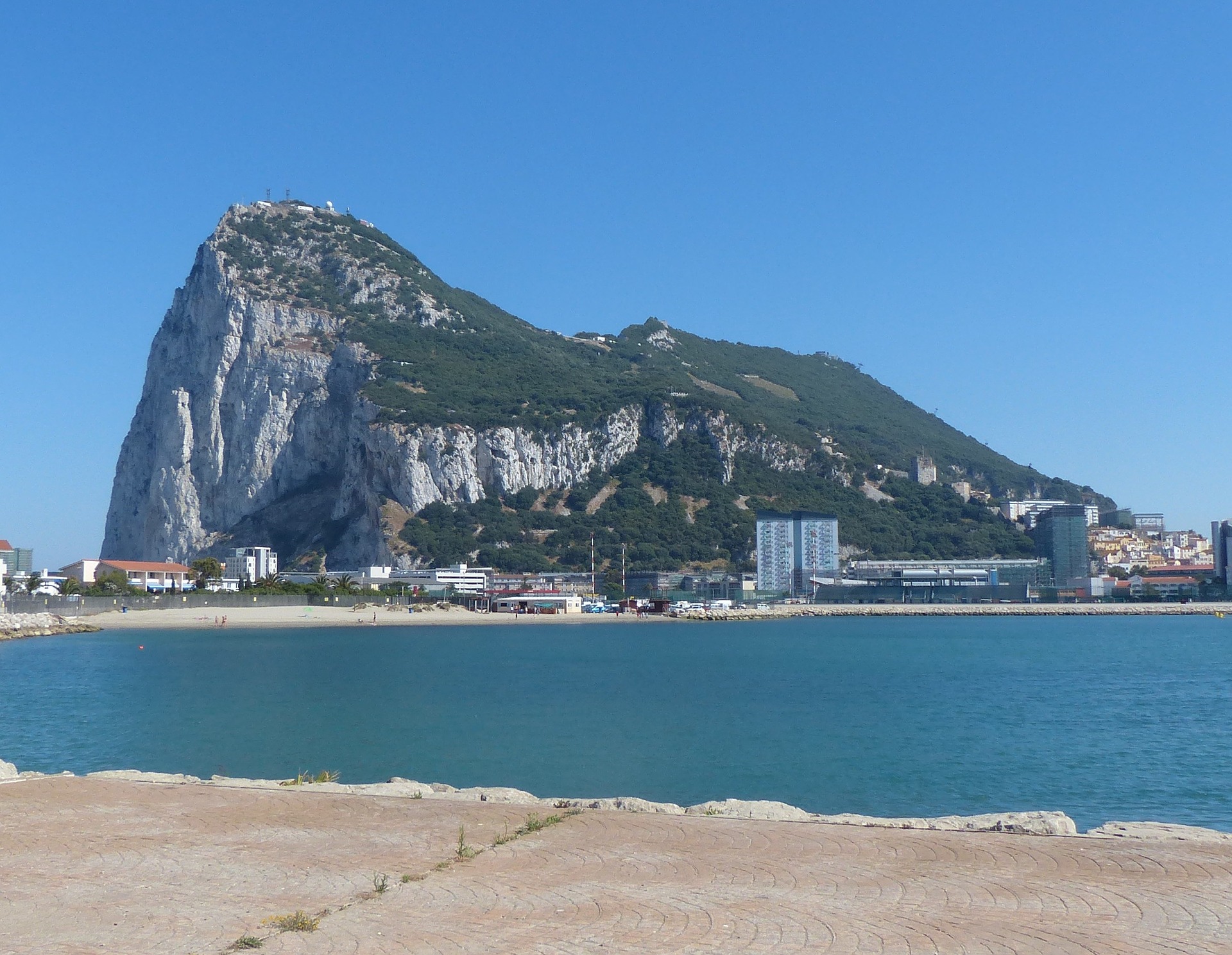 * Gibraltar Shopping  